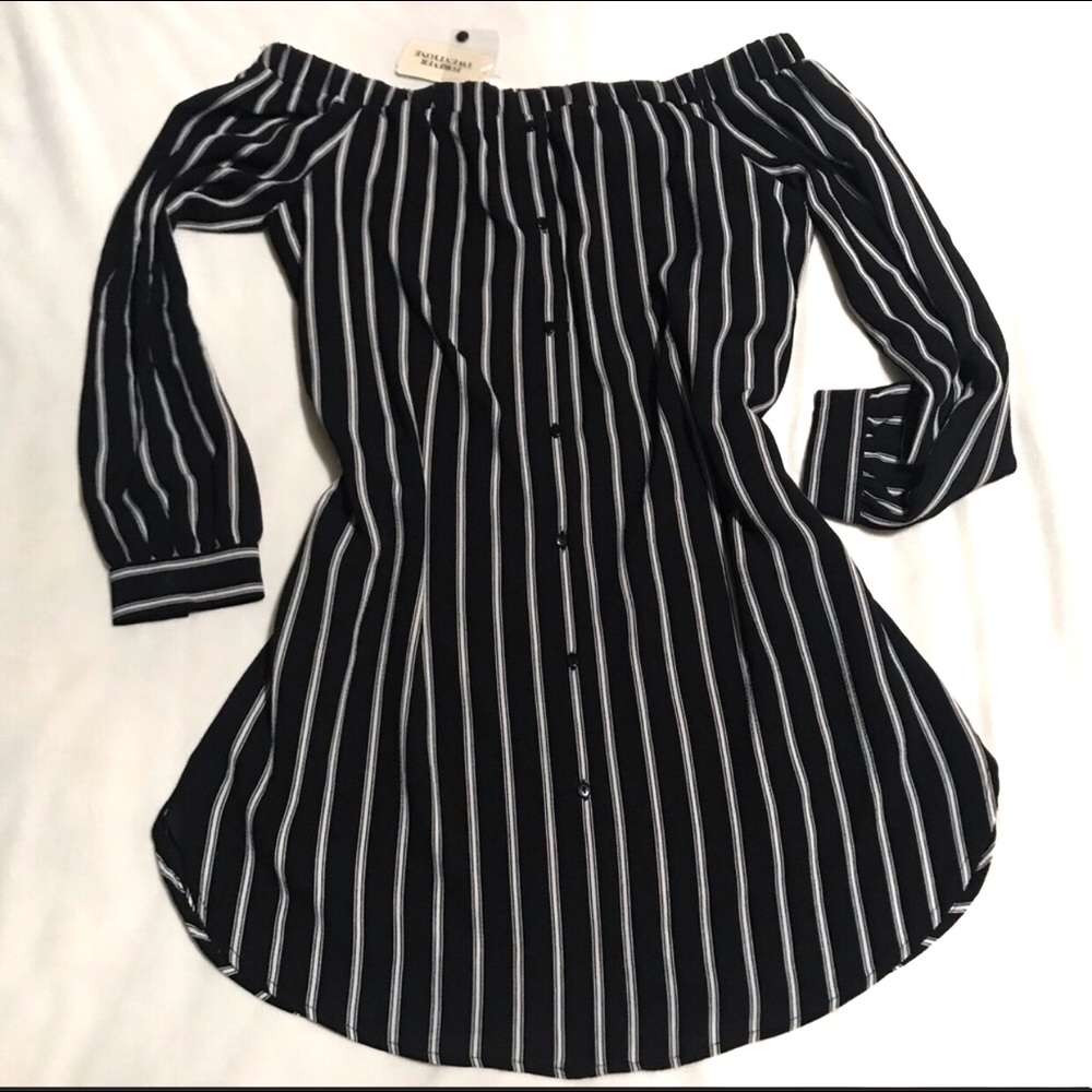 Forever 21, Off the shoulder mini dress.
